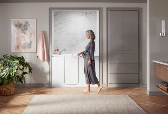 woman walking to walk in tub